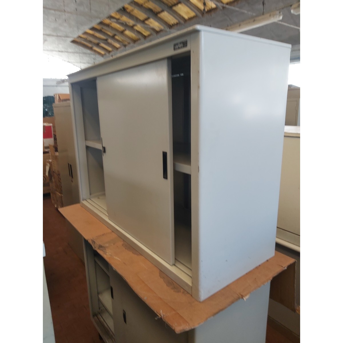 Armadi metallici modello C