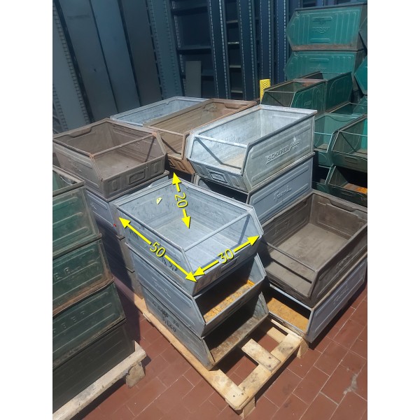 Casse in ferro a bocca di...