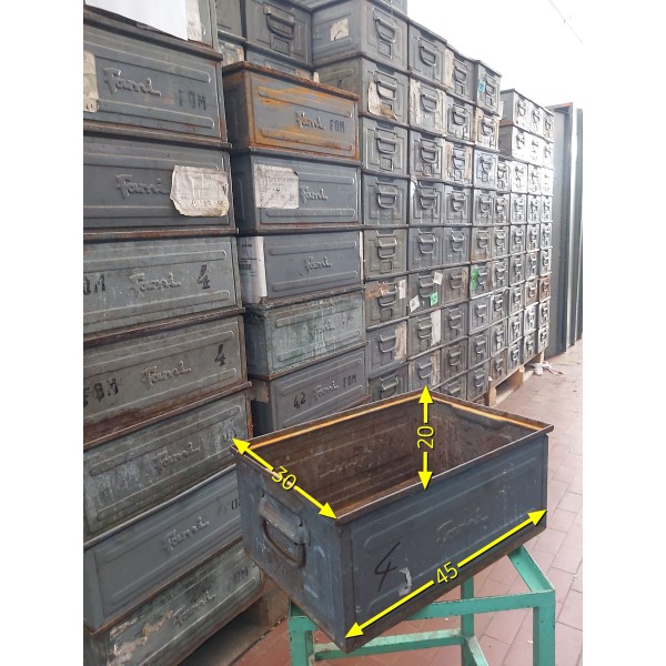 CASSETTE IN FERRO  45 x 30...