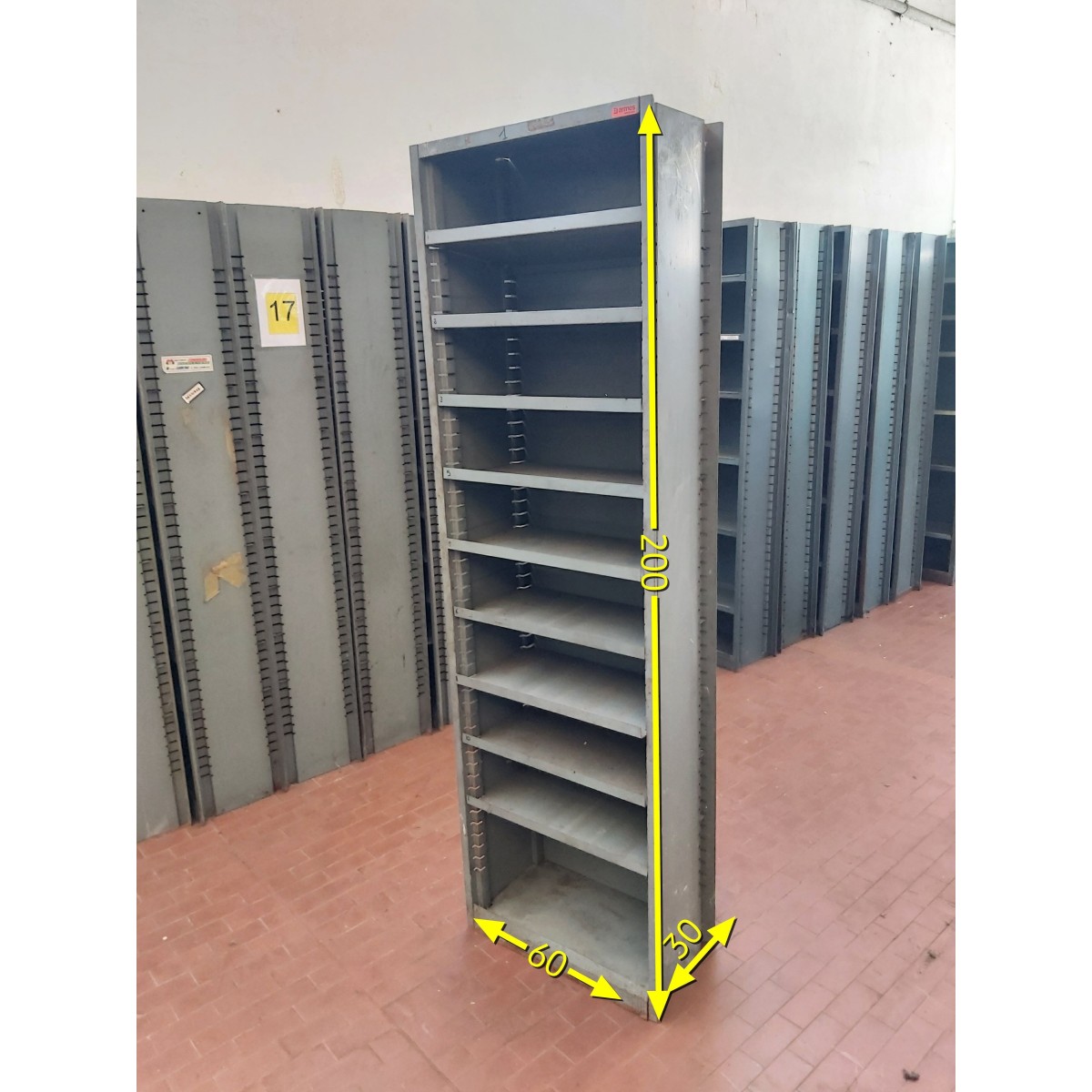 SCAFFALI METALLICI PORTA MINUTERIA 60 x 30x h 200