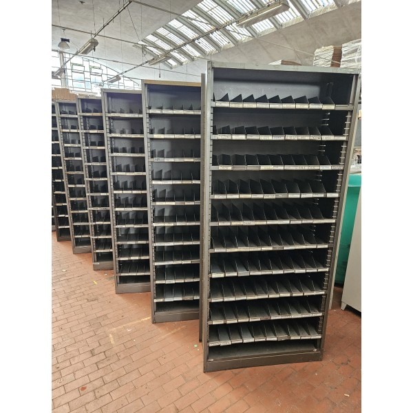 SCAFFALI METALLICI PORTA...