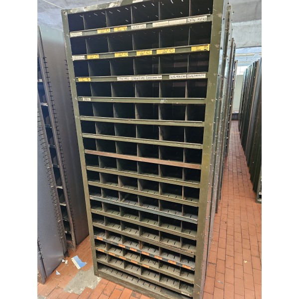 SCAFFALI METALLICI PORTA...