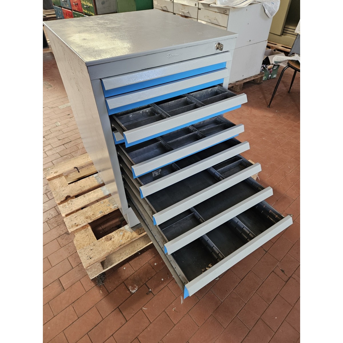 Cassettiera porta minuteria