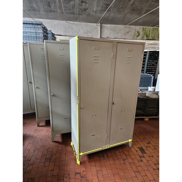 Armadietti spogliatoio...