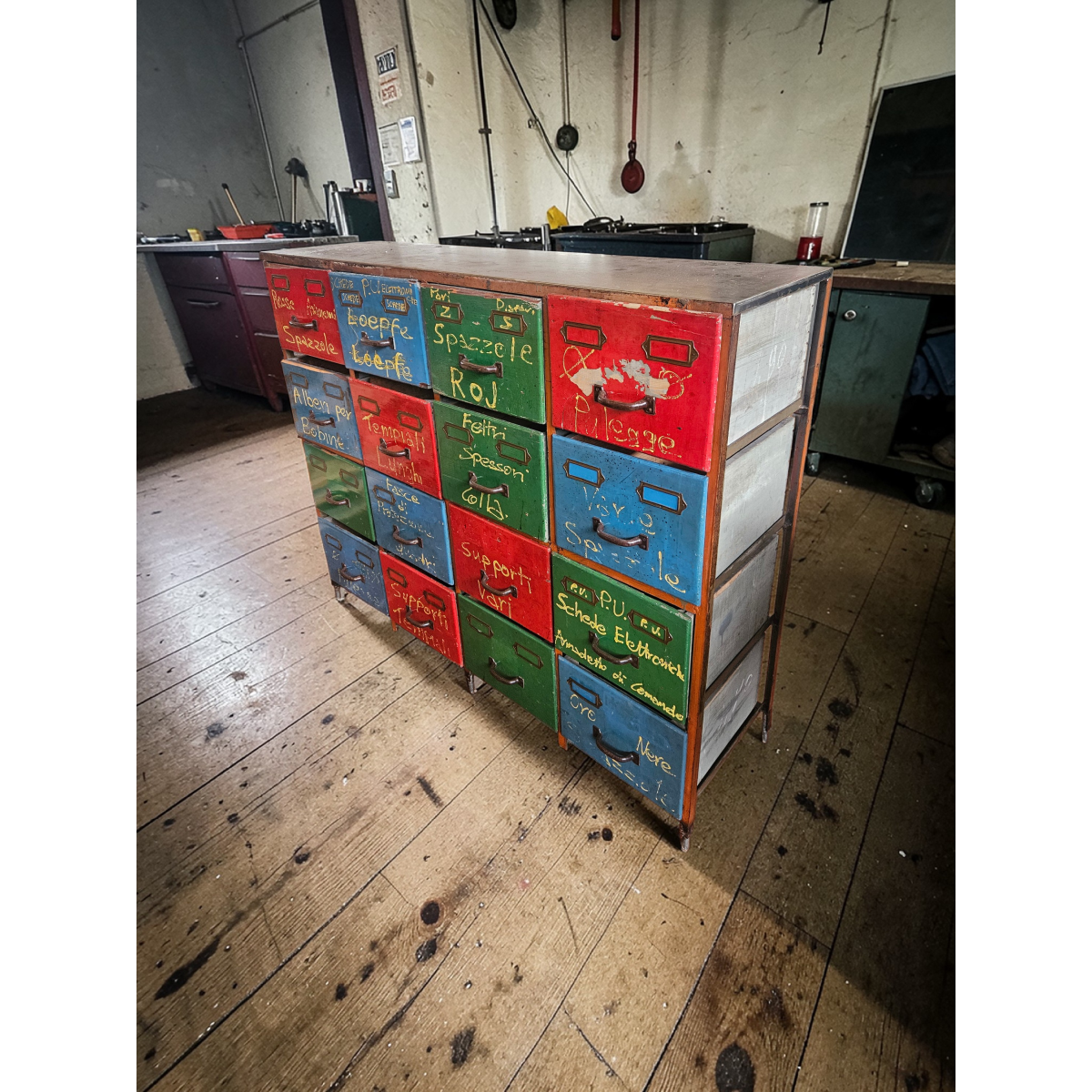 CASSETTIERA INDUSTRIAL