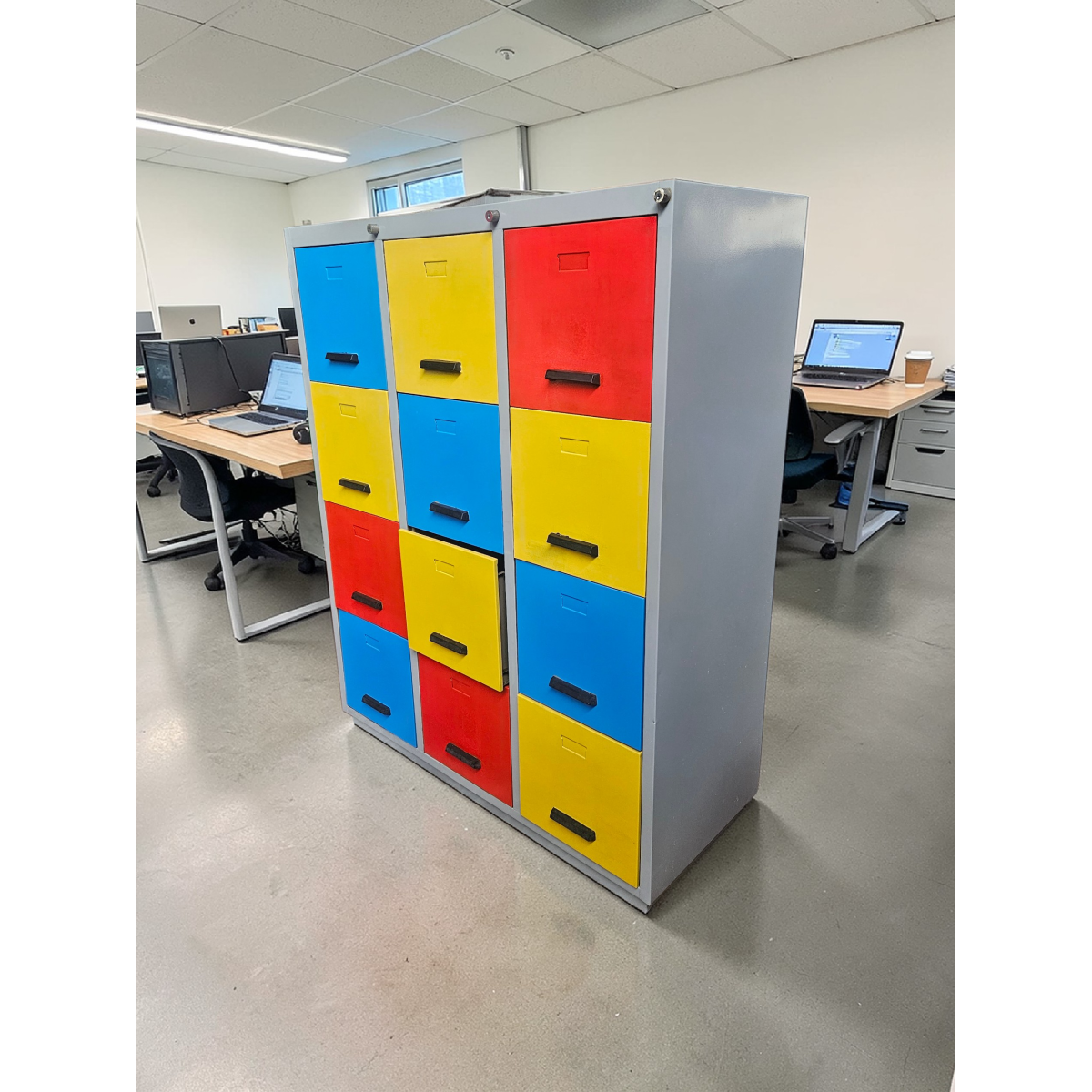 Cassettiera metallica 12 cassetti colorati