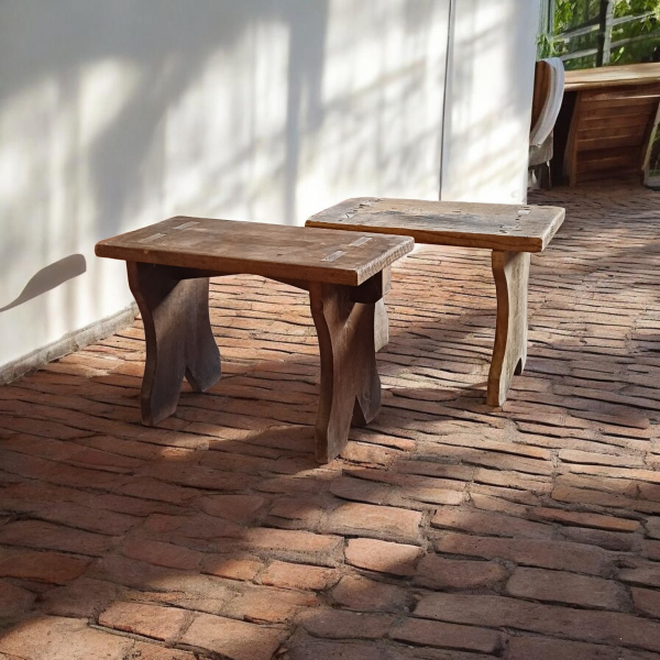 SGABELLI IN LEGNO BASSI